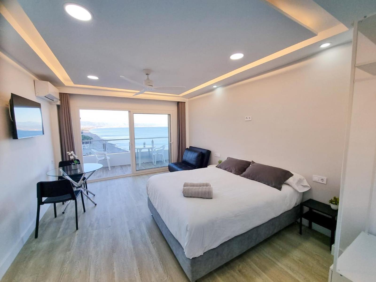דירות Spectacular Sea Views טורמולינוס מראה חיצוני תמונה
